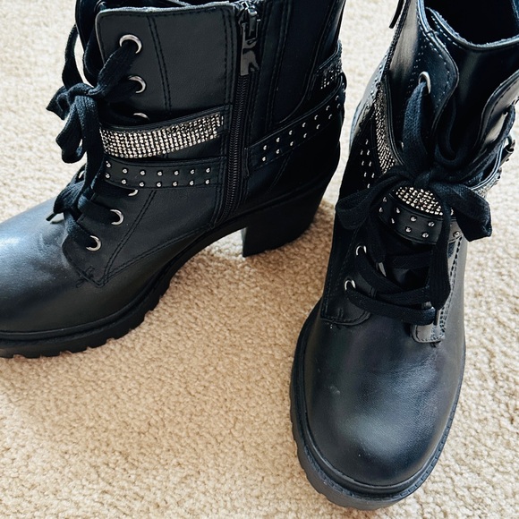 Chunky Sparkle Platform Healed Boots - Picture 5 of 9